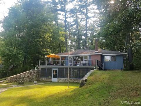 4648 Tall Pines Rd, Florence T-wi, WI 54151
