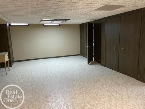 30521 Eiffel, Warren, MI 48088 photo 37