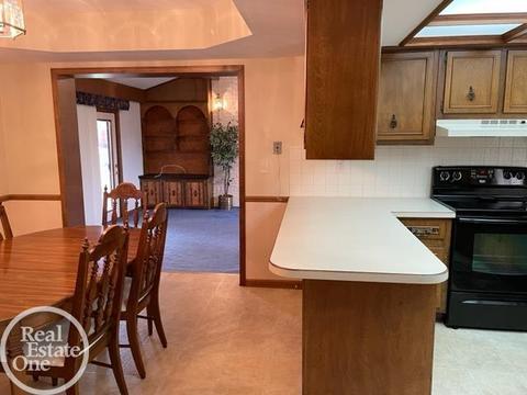 30521 Eiffel, Warren, MI 48088 photo 7