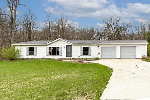 944 W Olson, Midland, MI 48640