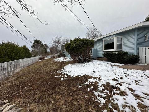 155 S Rose, Ishpeming, MI 49849 photo 68