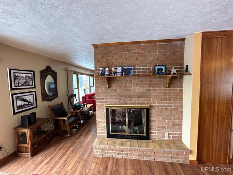 155 S Rose, Ishpeming, MI 49849 photo 13