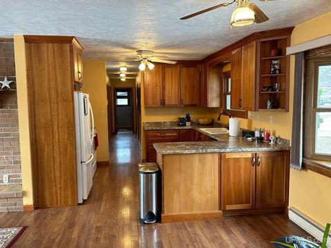 155 S Rose, Ishpeming, MI 49849 photo 6