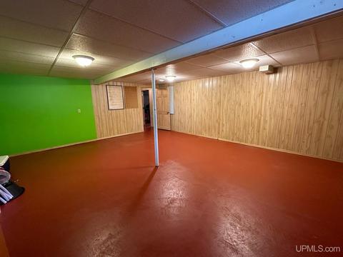 155 S Rose, Ishpeming, MI 49849 photo 48