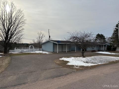 155 S Rose, Ishpeming, MI 49849 photo 78