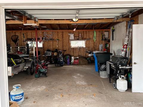 155 S Rose, Ishpeming, MI 49849 photo 70