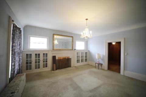 1110 N Linden, Flint, MI 48532 photo 6