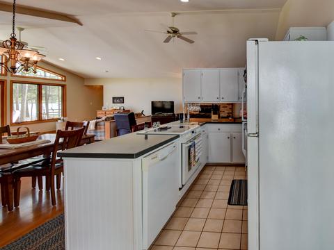 4790 Queens Ct, Gladwin, MI 48624 photo 24