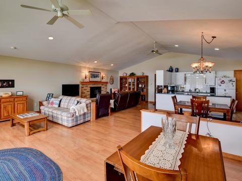 4790 Queens Ct, Gladwin, MI 48624 photo 34