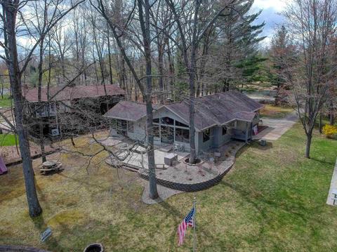 4790 Queens Ct, Gladwin, MI 48624 photo 8