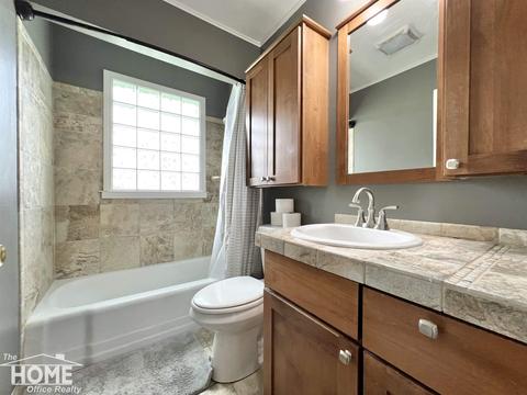 829 Exchange St, Owosso, MI 48867 photo 20
