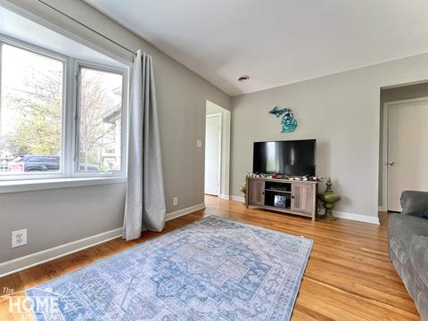 829 Exchange St, Owosso, MI 48867 photo 3