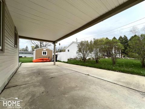 829 Exchange St, Owosso, MI 48867 photo 28