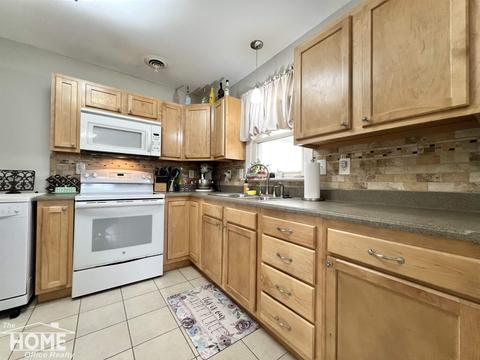 829 Exchange St, Owosso, MI 48867 photo 11