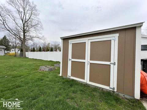 829 Exchange St, Owosso, MI 48867 photo 33