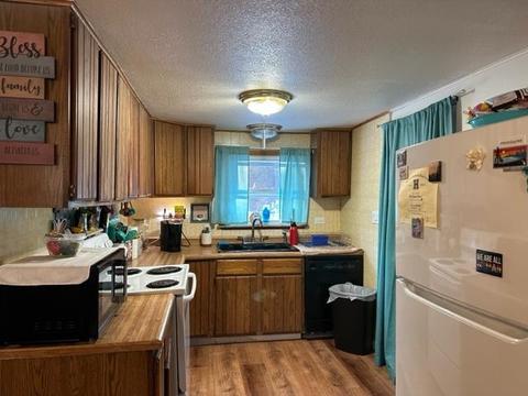 5083 Apache Trl, Harrison, MI 48625 photo 3