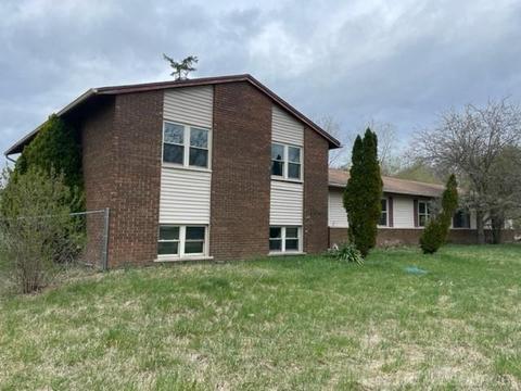 8898 Crawford, Columbus, MI 48063