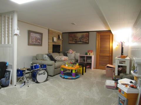 313 Crescent Pl, Flushing, MI 48433 photo 14