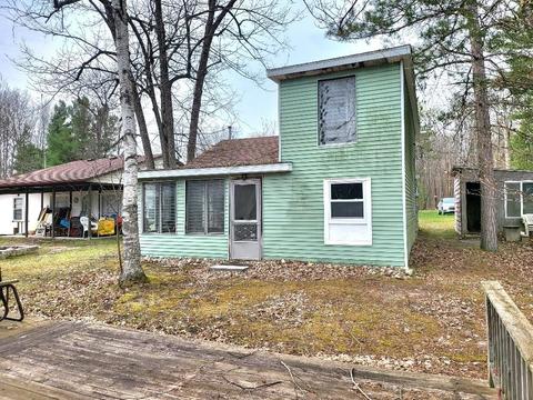 1658 East Shr, Alger, MI 48610