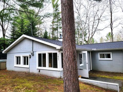 1971 E Riv, Beaverton, MI 48612