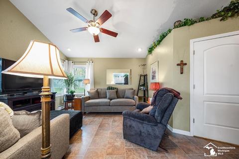 1148 Hackman Dr, Temperance, MI 48182 photo 17