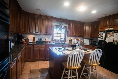 9429 S Vernon Rd, Bancroft, MI 48414 photo 3