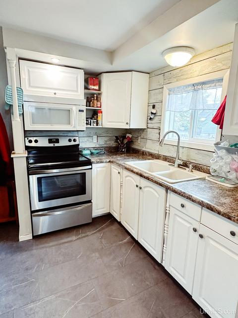 608 N Lk, Ishpeming, MI 49849 photo 5