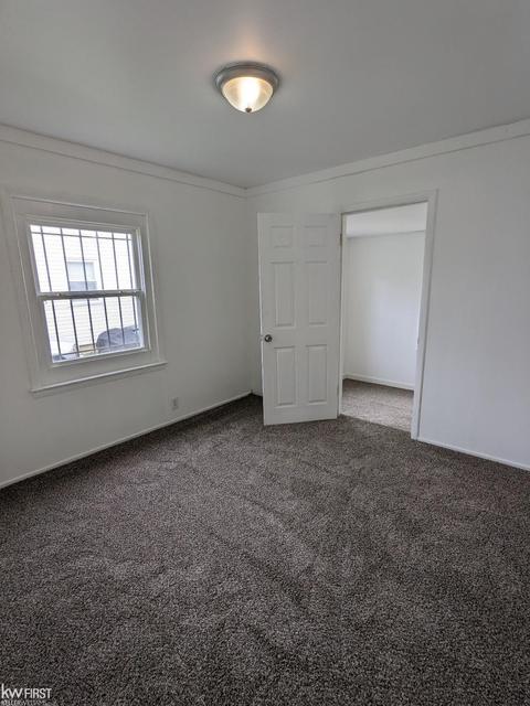 1015 Darling, Flint, MI 48532 photo 12