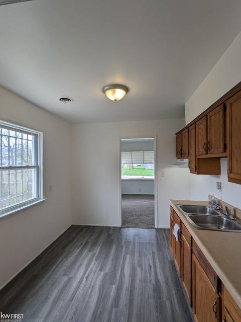 1015 Darling, Flint, MI 48532 photo 14