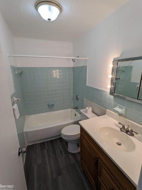 1015 Darling, Flint, MI 48532 photo 9