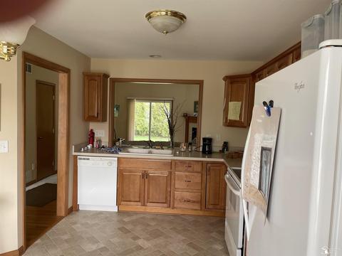 6830 Yorktown, Temperance, MI 48182 photo 8