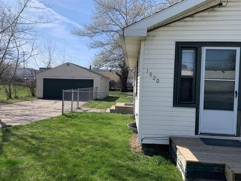 1620 Ryan St, Flint, MI 48532 photo 4