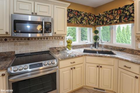 48201 Thistle, Macomb, MI 48044 photo 37