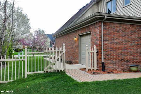 48201 Thistle, Macomb, MI 48044 photo 11