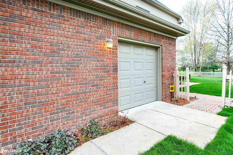 48201 Thistle, Macomb, MI 48044 photo 5