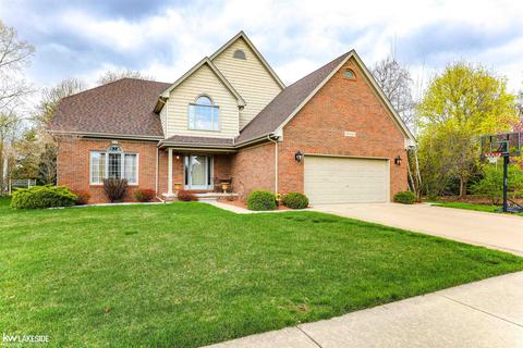 48201 Thistle, Macomb, MI 48044 photo 2