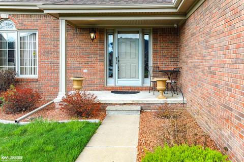 48201 Thistle, Macomb, MI 48044 photo 3
