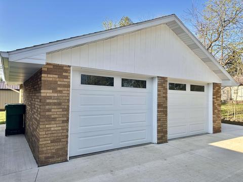 803 Center, Gladwin, MI 48624 photo 3