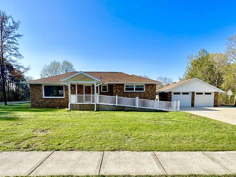 803 Center, Gladwin, MI 48624