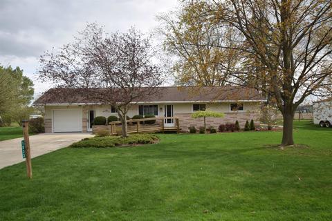 1033 Eddie Dr, Auburn, MI 48611