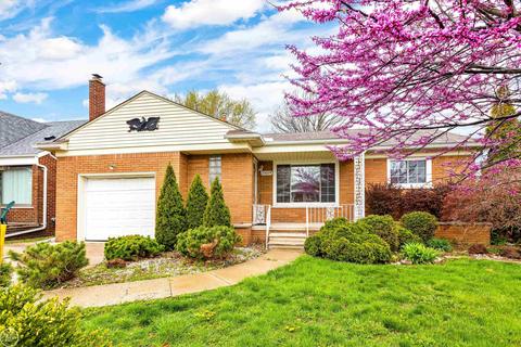 23079 Courtland, Eastpointe, MI 48021