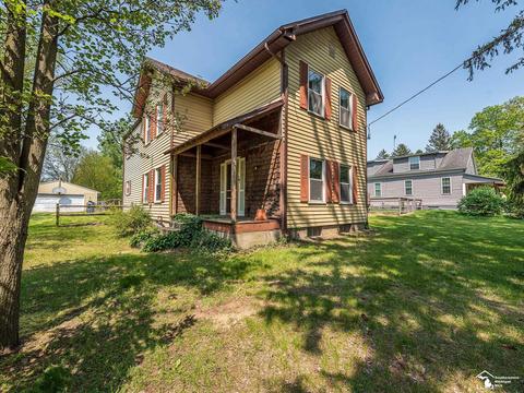 1230 W Sterns, Temperance, MI 48182