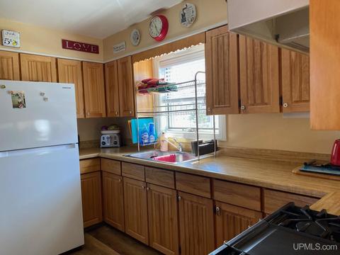 1054 Ahmeek St, Mohawk, MI 49950 photo 14