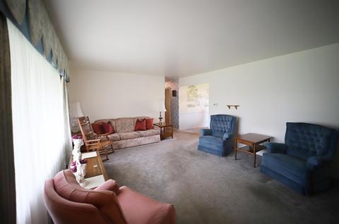 1051 Cabot Dr, Flint, MI 48532 photo 4