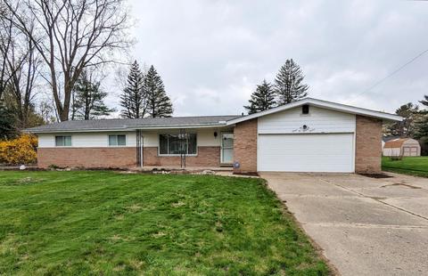1051 Cabot Dr, Flint, MI 48532
