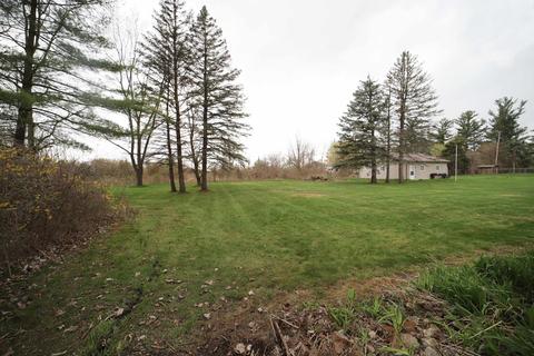 1051 Cabot Dr, Flint, MI 48532 photo 20