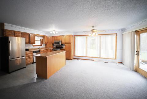 8422 Morrish Rd, Flushing, MI 48433 photo 4