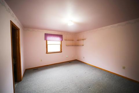 8422 Morrish Rd, Flushing, MI 48433 photo 10