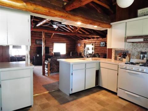 99 Lakeview, Gladwin, MI 48624 photo 4