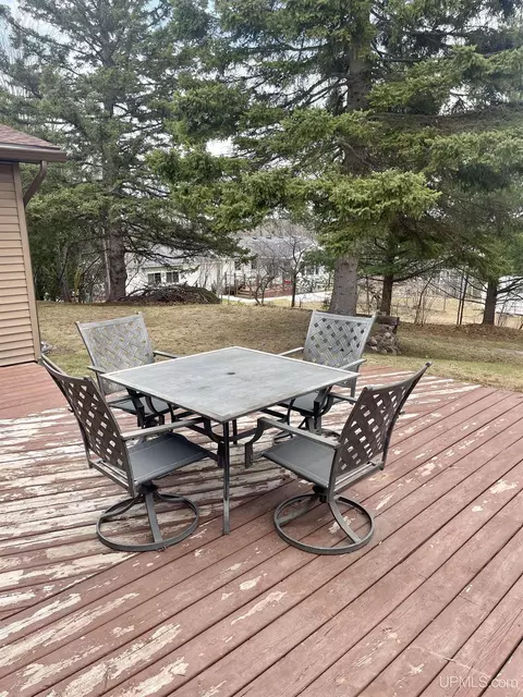 115 S Rose, Ishpeming, MI 49849 photo 14
